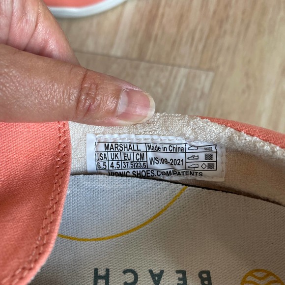 Cute & Comfy Vionic Beach Coral  Slip On Sneakers Womens Size 6.5 - Picture 7 of 10